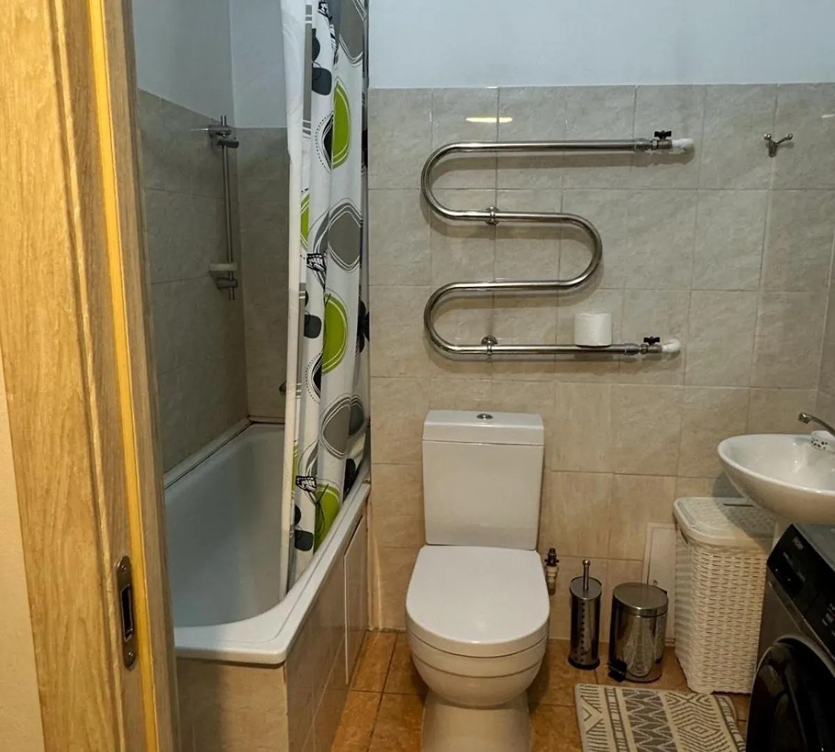 Квартира В Центре Бастау Almaty Apartment